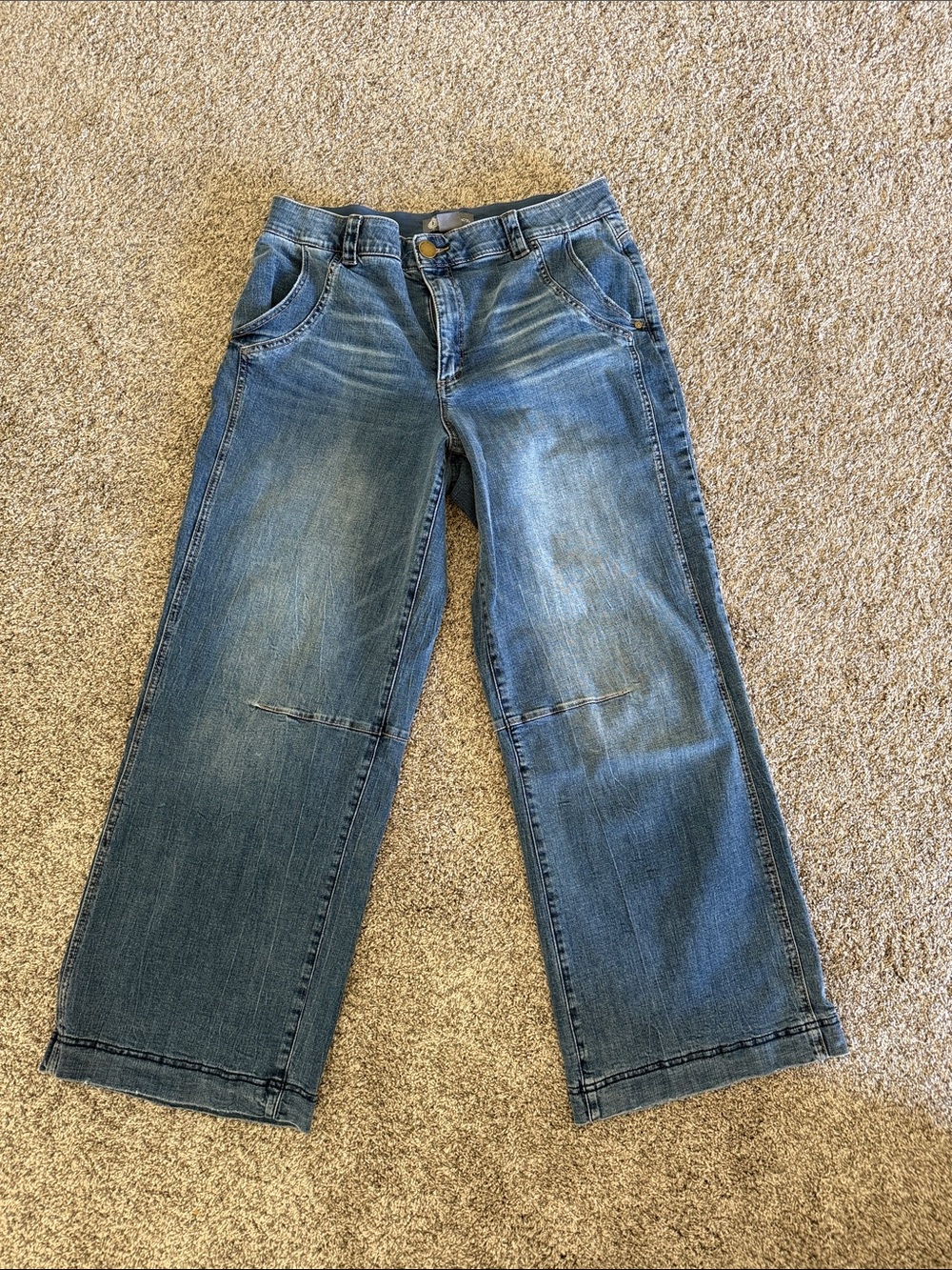 Democracy Dart Wide Leg Jean - Picture 2 of 3